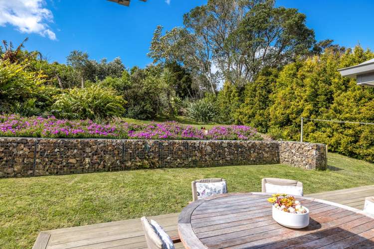 420 Sea View Road Onetangi_12