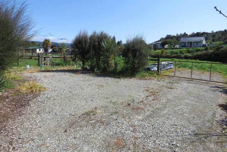 7 Herald Street Reefton_6