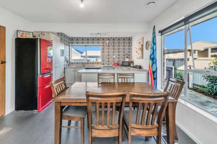 2/20 Penwood Street Russley_7