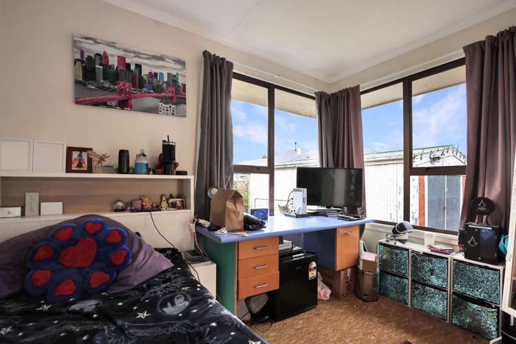 109 Creek Road Allenton_12