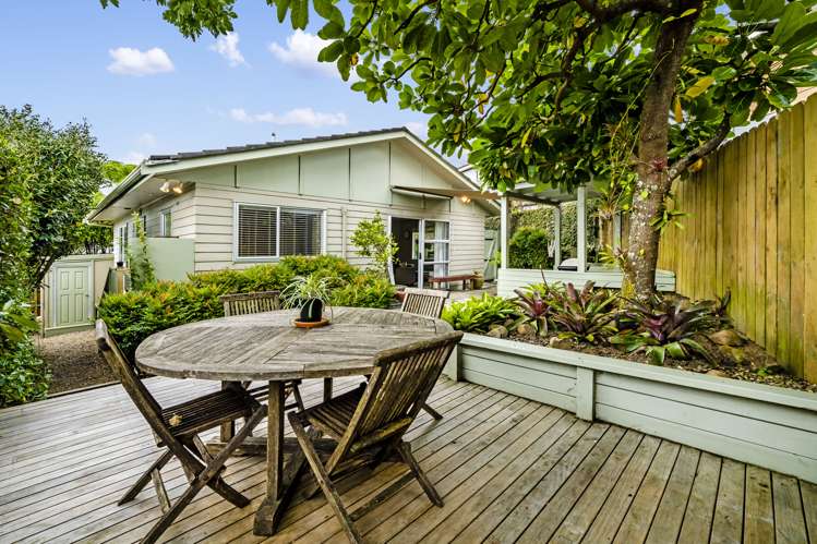 4/10 Lush Avenue Saint Johns_8