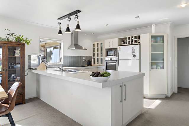 24 Charles Street Carterton_1