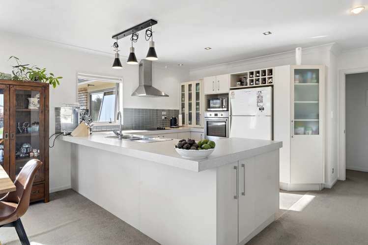 24 Charles Street Carterton_1