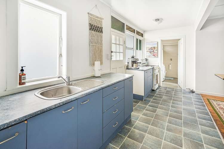 16 Coates Street Hamilton East_6