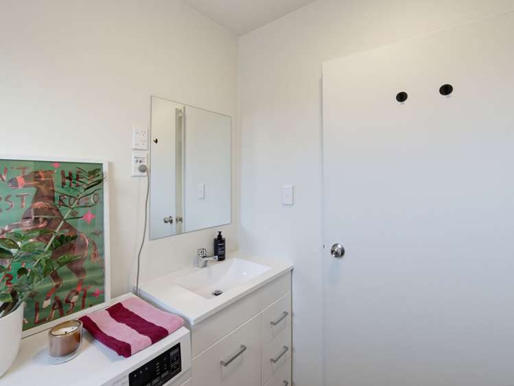 2/422 Wilsons Road North Waltham_12