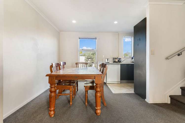 4 Verdale Circle Glen Eden_11