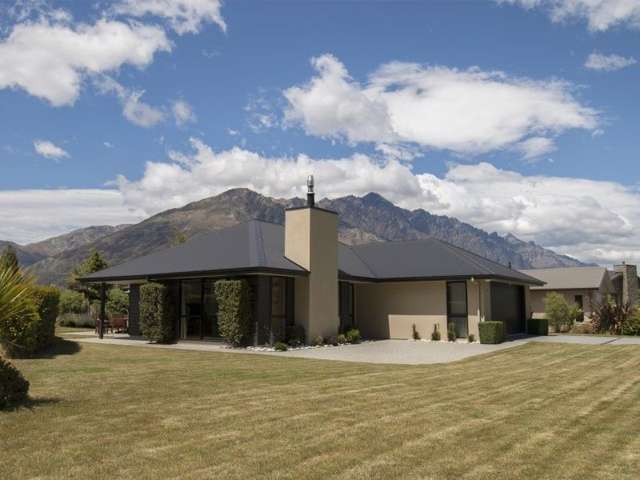 87 Ferry Hill Drive Lower Shotover_1