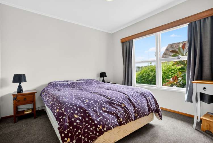 2/497 Beach Road Murrays Bay_9