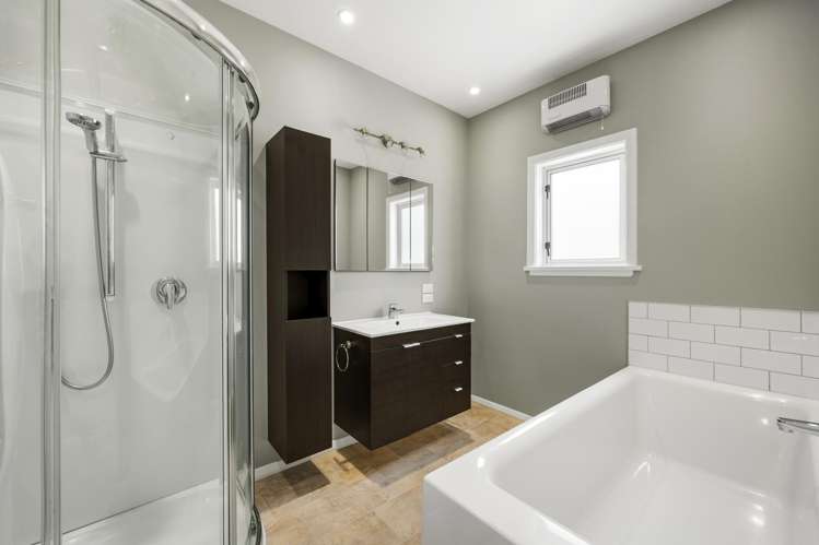 63A Clifford Road Johnsonville_10