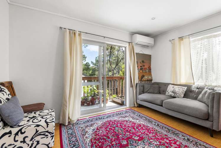 5 Saddleback Rise Murrays Bay_22