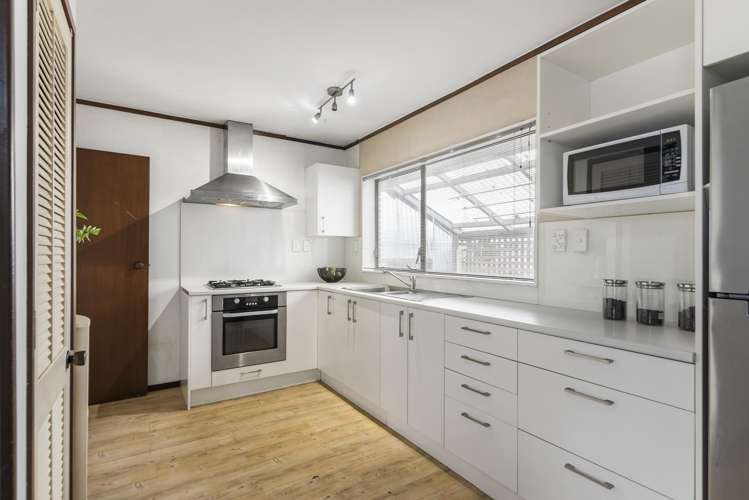 2/7 Roslyn Road Mount Wellington_5