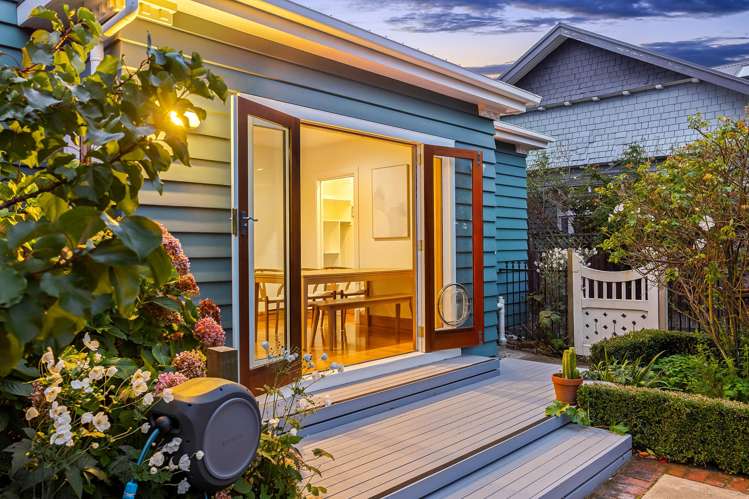 84 St Martins Road St Martins_19