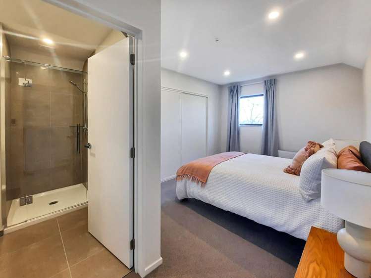 7B Malaga Crescent 10174_5
