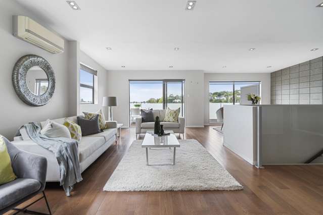 9/8 Wilk Lane Browns Bay_4