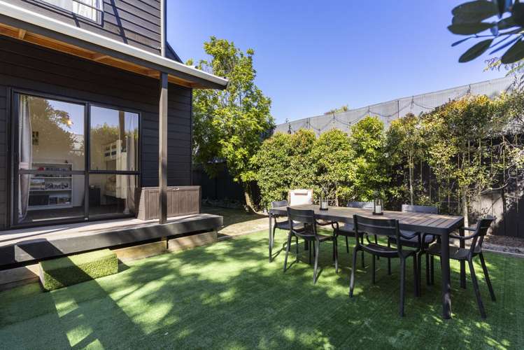 1/163 Atkinson Road Titirangi_3