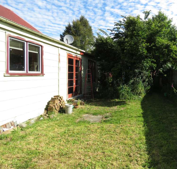 69 Shiel Street Reefton_12