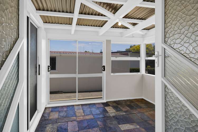 1354 Devon Road Waitara_4