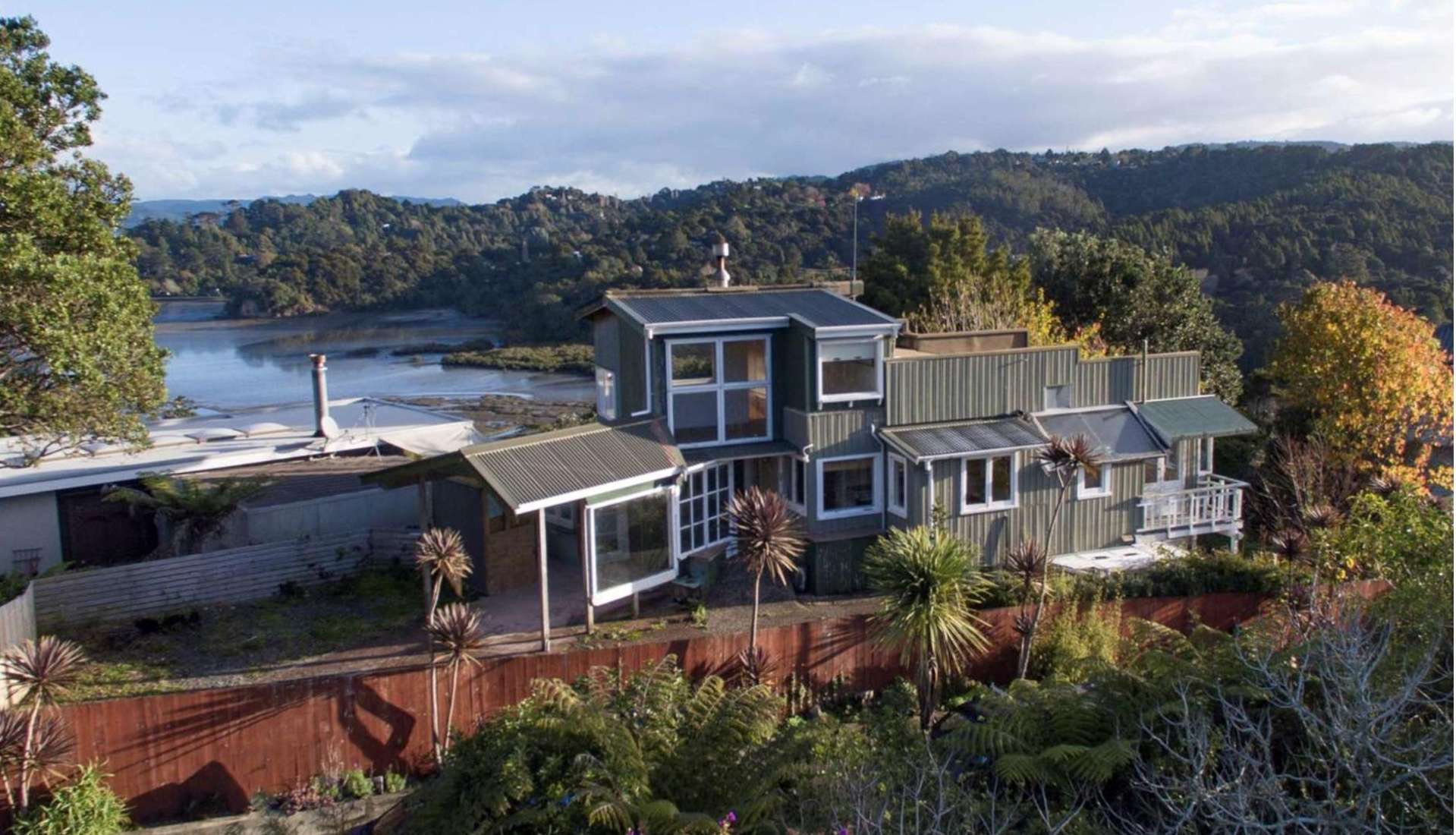 741 South Titirangi Road 11422_0