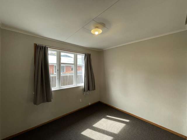 94 Pine Avenue 11305_4