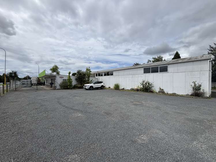 1 Pyes Pa Road Pyes Pa_2