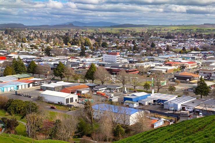 How far does your money really go in NZ's housing market? Opes Partners economist Ed McKnight takes a journey from a <img0K leasehold studio to a <img0m mansion. Video / OneRoof