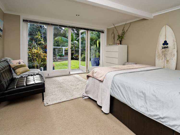207 Godley Road Titirangi_15
