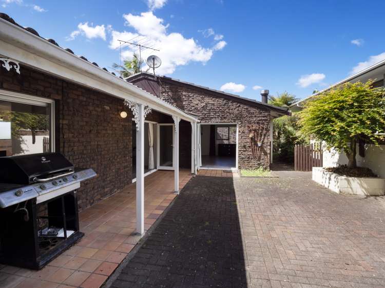 14 Coromandel Crescent Mairangi Bay_18