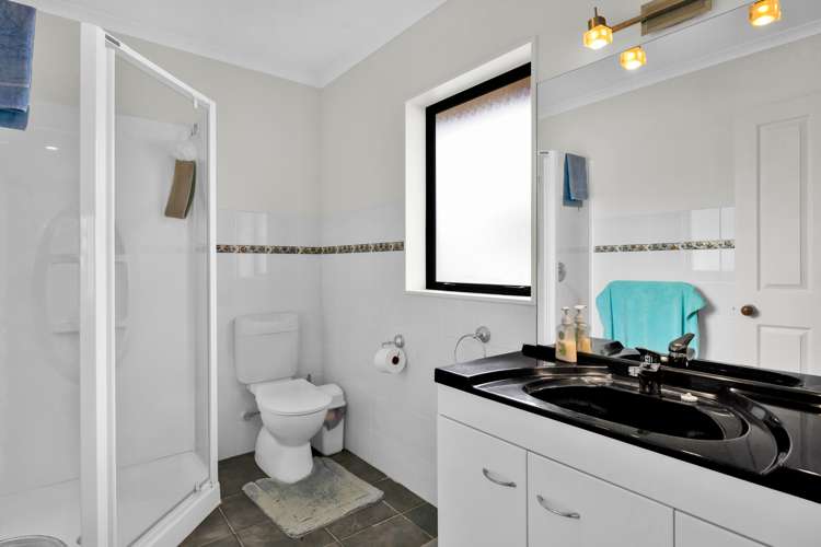 97 Parklands Avenue Bell Block_17