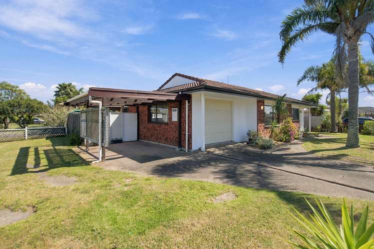 35 Sunrise Avenue Mount Maunganui_24