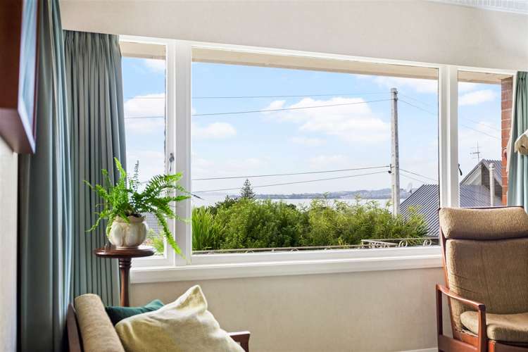 53 Uxbridge Road Mellons Bay_5