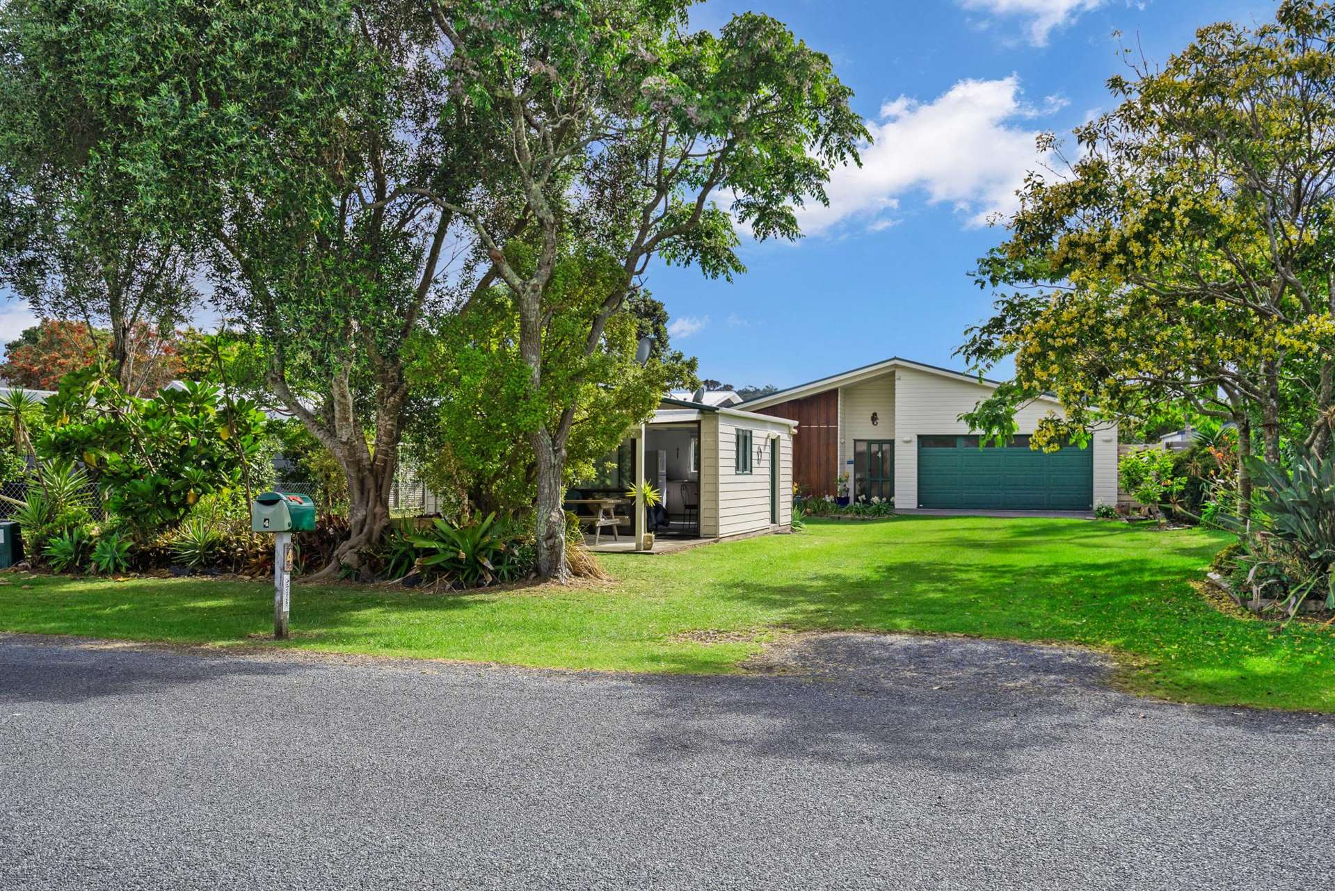 4 Ringer Avenue Matapouri_0