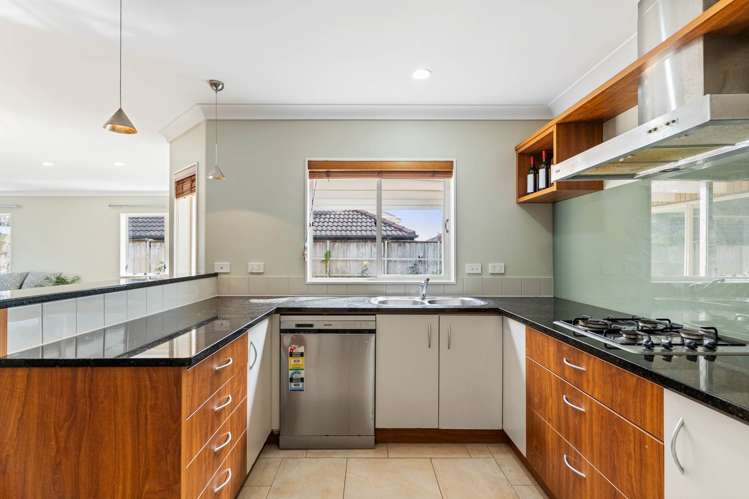 32 Coachman Drive Flat Bush_11