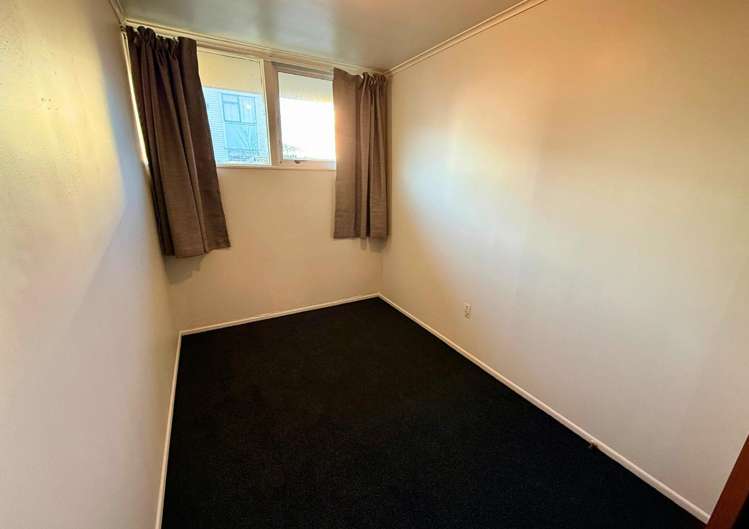 1/59A Frank Grey Place 10057_5