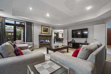 36 Contour Avenue_3