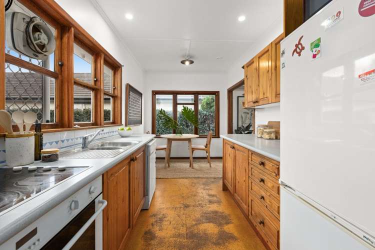 809 Maitland Crescent Mayfair_4