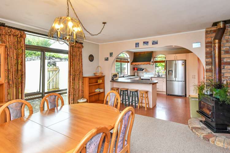 401 Creightons Road Clevedon_14