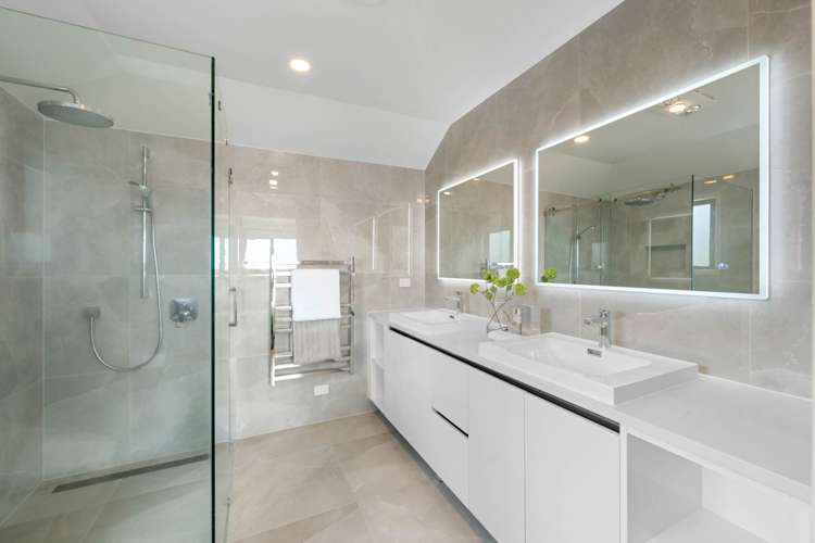 216 Whitford Road Shamrock Park_27