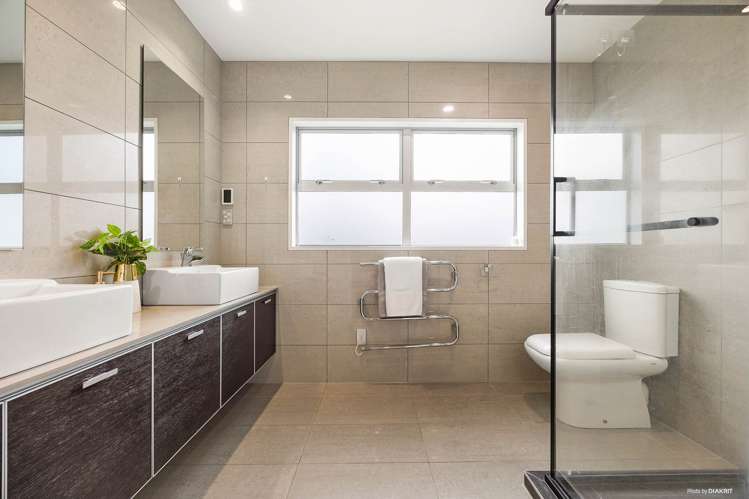 22 Stranraer Crescent Wattle Downs_11