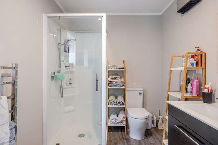 299 Reid Line East Colyton_31