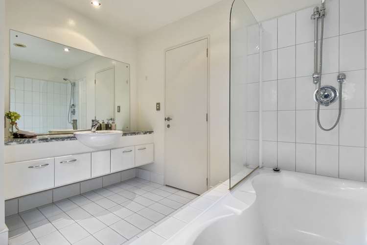 2/43 Princes Street Northcote Point_13