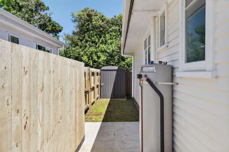 11 Matthews Road Tamarau_30