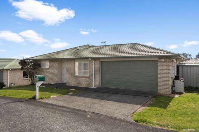 41/8 Village Place Tuakau_2