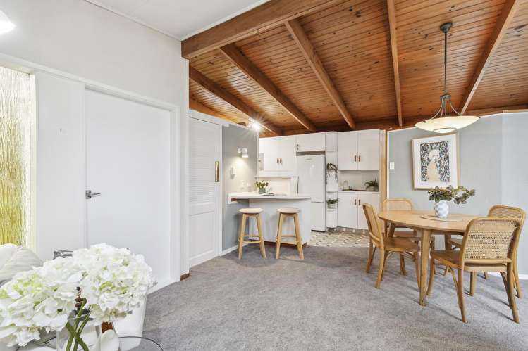 22 Larsen Crescent Tawa_8