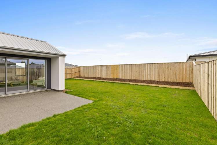 14 Harlequin Drive Rolleston_18
