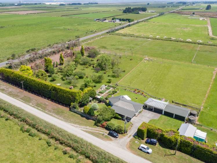 177 Awarua School Road Woodend_19