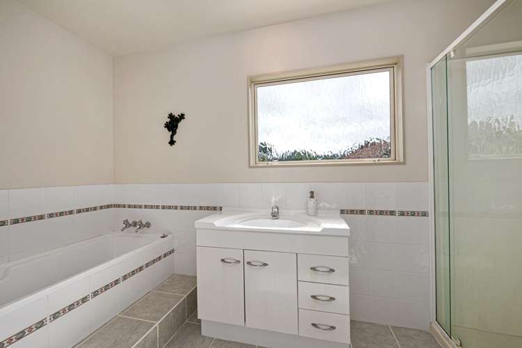 3 Twin Court Albany_17