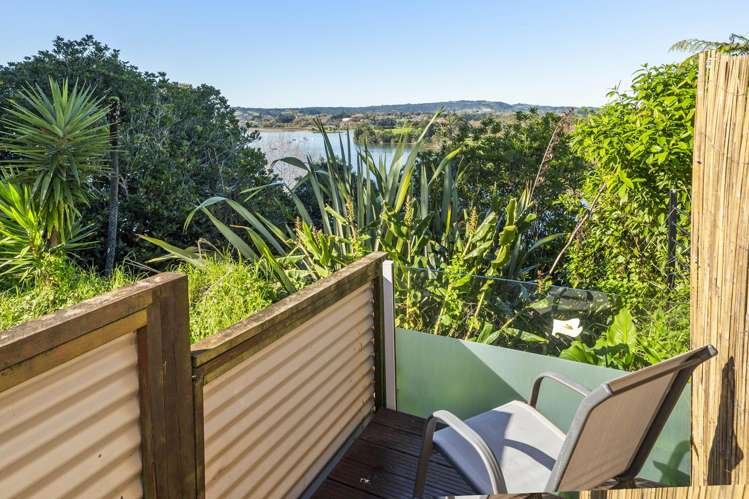 27 Pohutukawa Avenue Cockle Bay_23