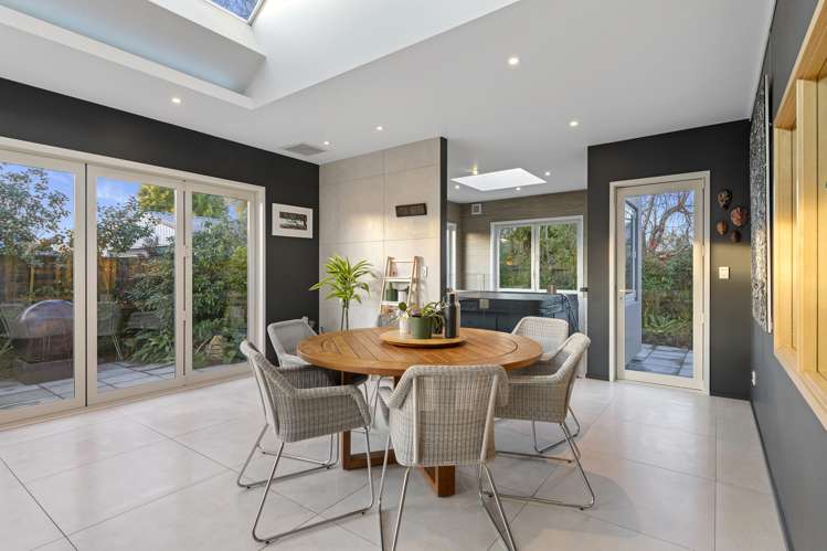 7 Douglas Street Lincoln_8