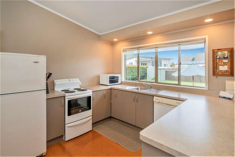 14 Crown Reef Pauanui_2