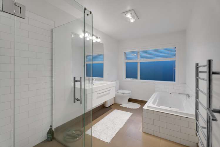 92 Smart Road Glen Avon_18